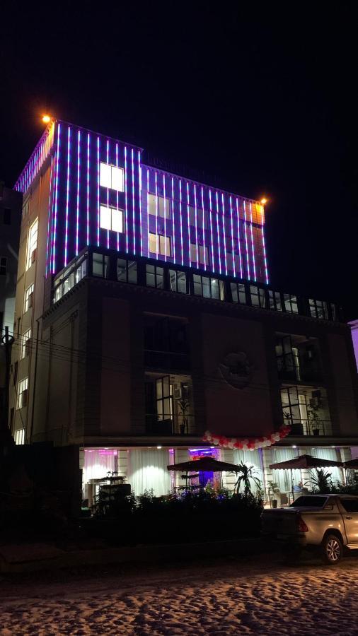 Roseau Hotel And Spa قوندر المظهر الخارجي الصورة